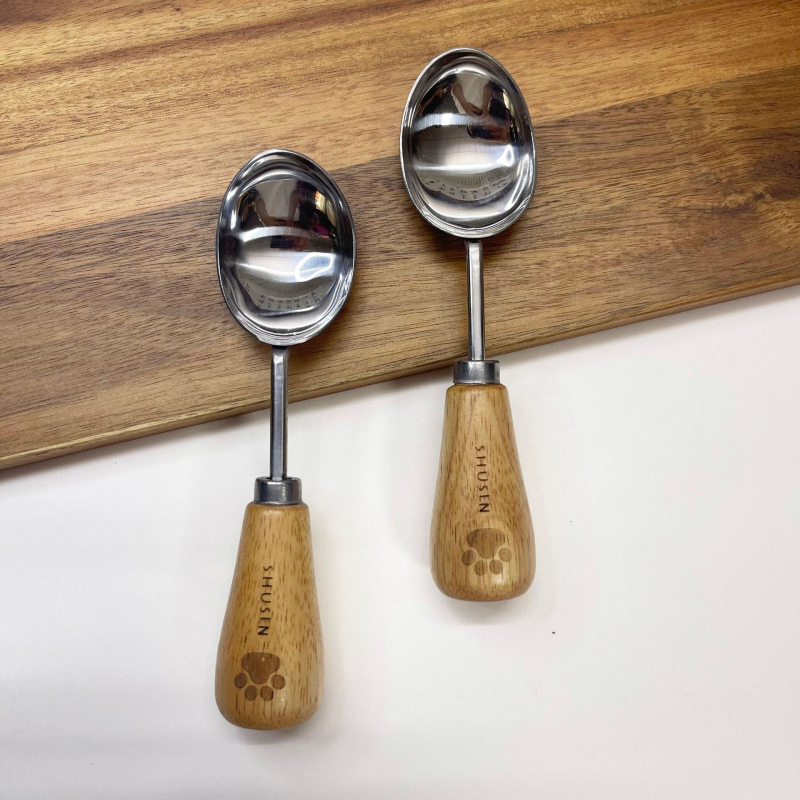 Разбърквач за яйца, разделител за белтъци и преса за пюре - 8-частен комплект кухненски прибори от неръждаема стомана с дръжки от гумирано дърво