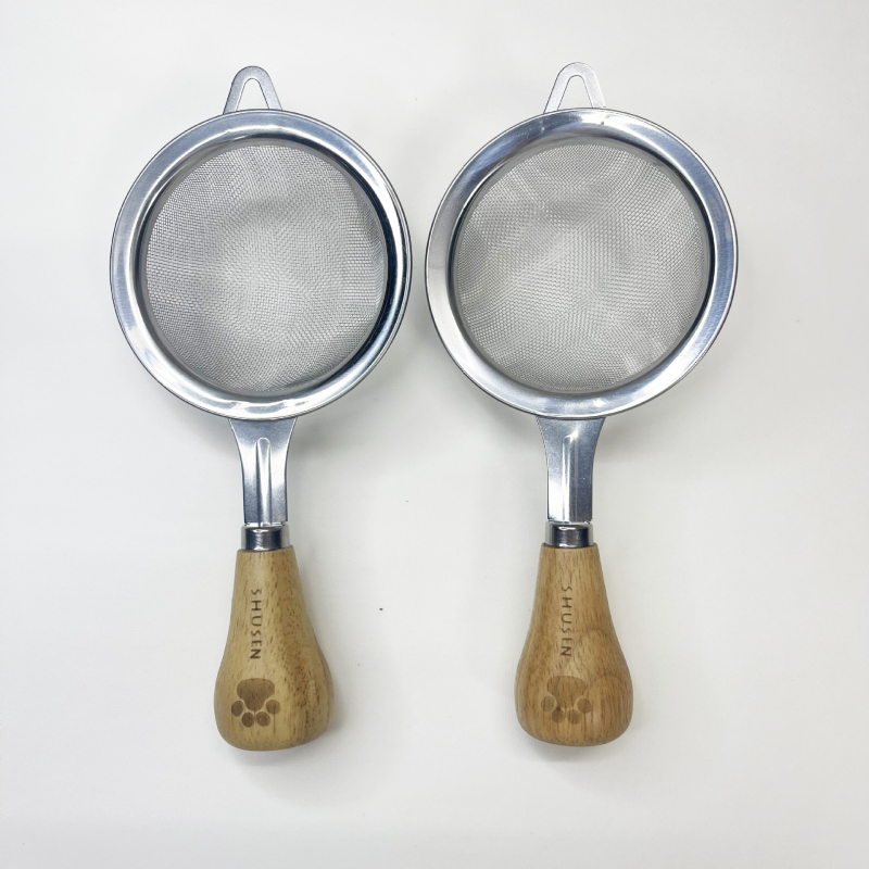 Разбърквач за яйца, разделител за белтъци и преса за пюре - 8-частен комплект кухненски прибори от неръждаема стомана с дръжки от гумирано дърво