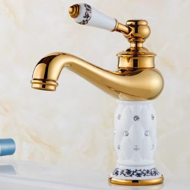 Európai stílusú mosdócsaptele, forró–hideg keverő, egylyukas aláépített szerelés, rézből, kerámiabetétes szelep, modell 607