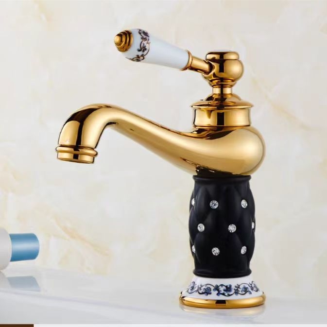 Európai stílusú mosdócsaptele, forró–hideg keverő, egylyukas aláépített szerelés, rézből, kerámiabetétes szelep, modell 607