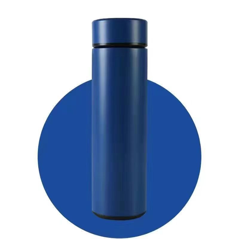Izolirana čaša od nehrđajućeg čelika 304 (unutarnje) / 201 (vanjsko), pametni prikaz temperature, laser graviranje logotipa, poslovni stil, izolacija 12–24 sati
