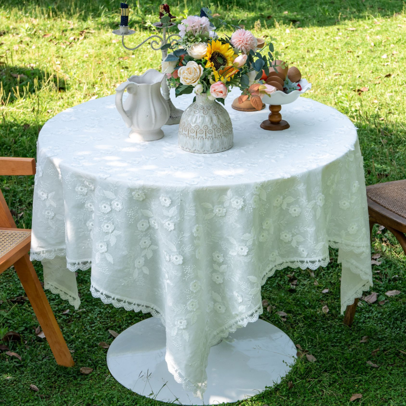 Stolnjak od pamuka 100% – pravokutnog oblika; uzorak: jednobojan, vez, geometrijski, cvjetni