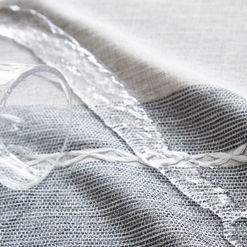 Pravougaoni stolnjak od poliestera, vodootporan i otporan na masnoće, otporan na habanje i prašinu, moderni minimalistički stil