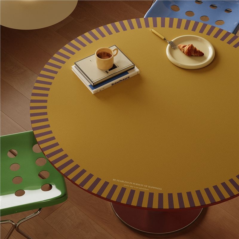 Față de masă pătrată PVC, anti-pliuri, stil retro, model cu grilă