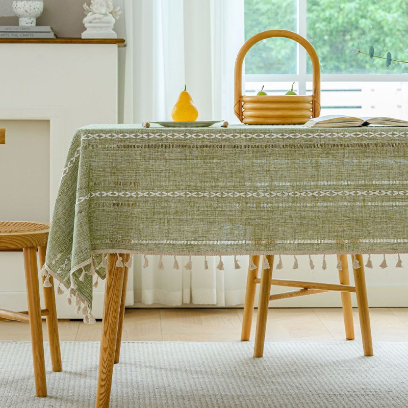 Față de masă cu ciucuri, dreptunghiulară Jacquard decupat, poliester, antiderapant, rezistent la uzură