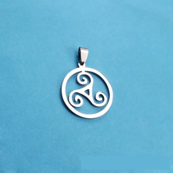 Európai és amerikai stílusú ékszer medál férfi titán acél nyaklánc kollekció kedveli az ajándékot határokon átnyúló e-kereskedelem új kiegészítő hatágú csillag