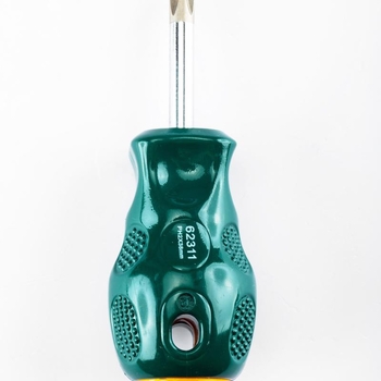 Shida A serija odvijač s križnom glavom, S2 čelik, magnetski, model 62302, masa 0.028 kg