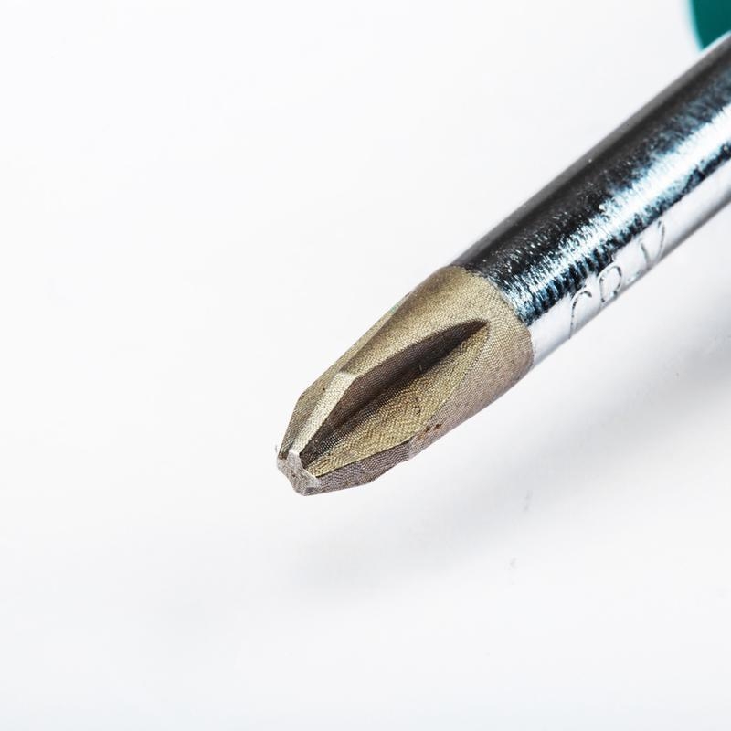 Shida A serija odvijač s križnom glavom, S2 čelik, magnetski, model 62302, masa 0.028 kg