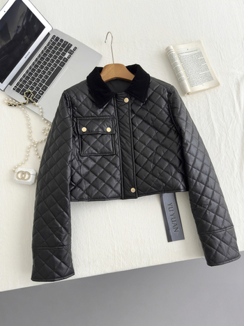 PU кожено яке със шевове в квадрати и велур панели, къс модел, елегантен градски стил, есен 2025