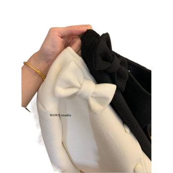 Poliészter dzseki, egyszínű, egyenes szabás, hosszú ujjú, kerek nyakú