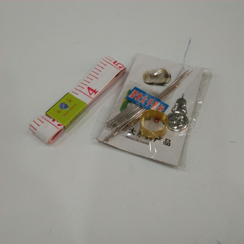 Šivaći set: komplet s mjernom trakom, kutijom za igle i thimble