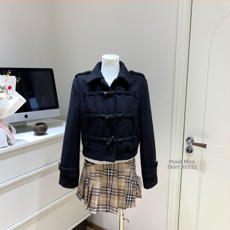 Toggle gombos kabát, gyapjúkeverék anyag, polo gallér, laza szabás, hosszú ujjú