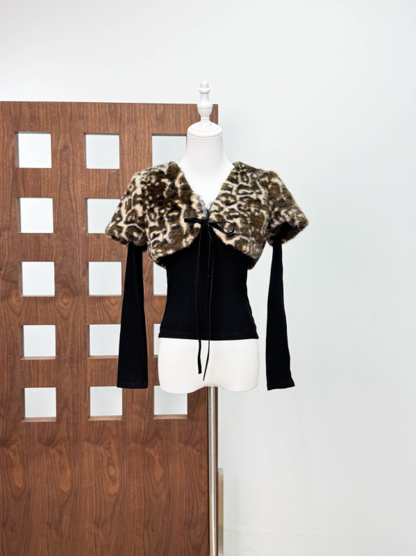 Jakna s leopard printom, kratka, s vezanjem na pertle, uski kroj, ultra kratka duljina, poliester-spandeks miješavina
