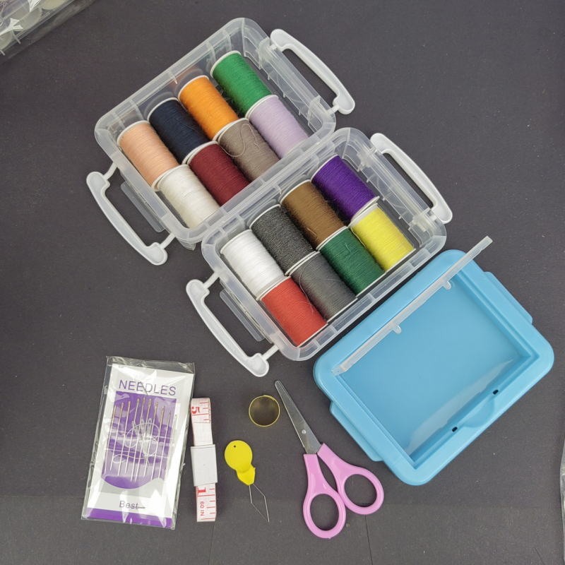 16 darabos kettős rétegű tű- és cérnatartó doboz