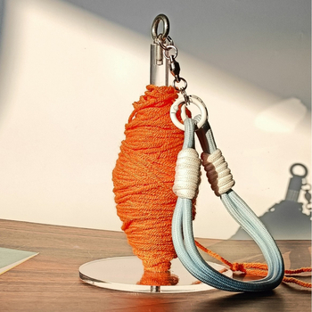 Akril karkötőre illeszkedő, hordozható forgó fonalhajtó és szervező – hordozható varró eszköz; Doboz mennyiség: 63; Bruttó súly: 36