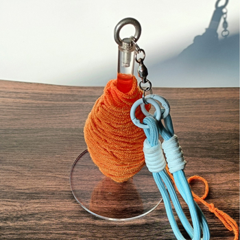 Akril karkötőre illeszkedő, hordozható forgó fonalhajtó és szervező – hordozható varró eszköz; Doboz mennyiség: 63; Bruttó súly: 36