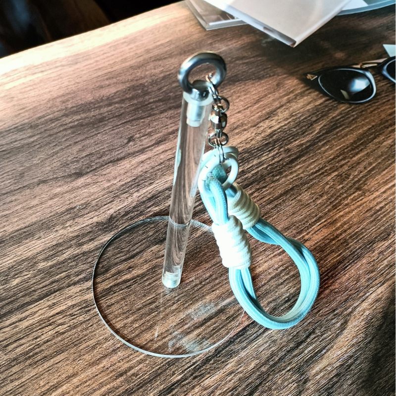 Akril karkötőre illeszkedő, hordozható forgó fonalhajtó és szervező – hordozható varró eszköz; Doboz mennyiség: 63; Bruttó súly: 36