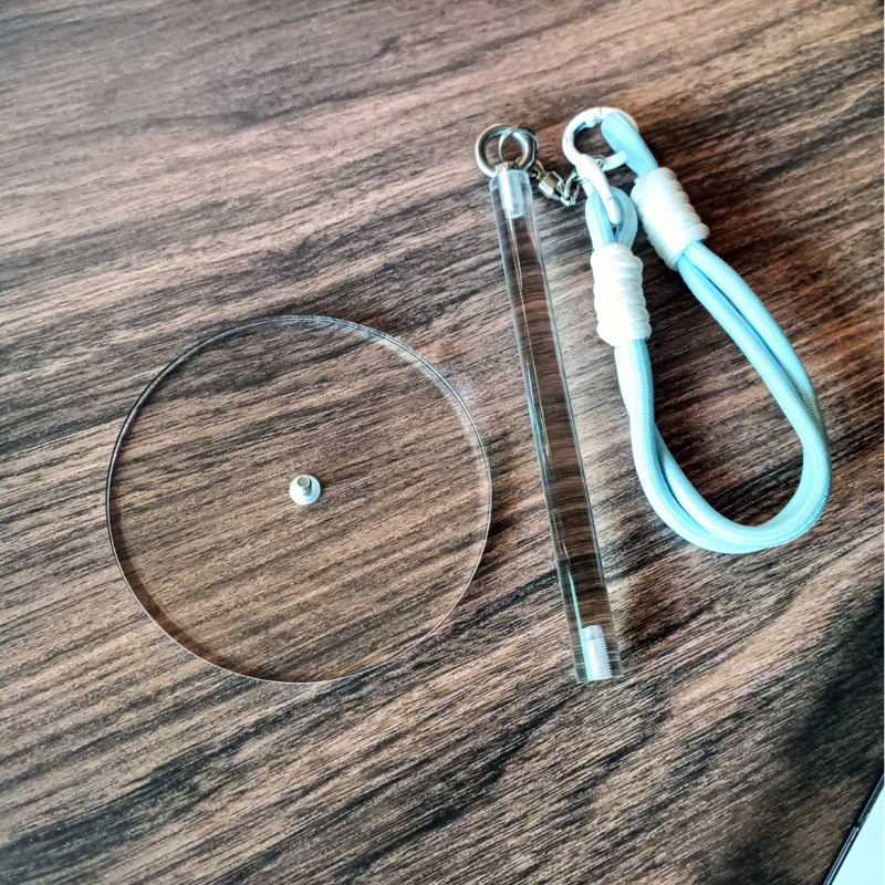 Akril karkötőre illeszkedő, hordozható forgó fonalhajtó és szervező – hordozható varró eszköz; Doboz mennyiség: 63; Bruttó súly: 36