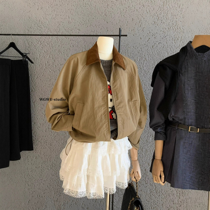 WGWE 7148 Rövid kabát-cardigan, raglán ujjakkal, gallér, cipzár, poliészter