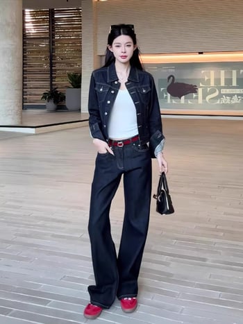 Női farmerdzseki hercegnői ujjas kivitelezeéssel, laza szabású, hosszú ujjú, polo gallér