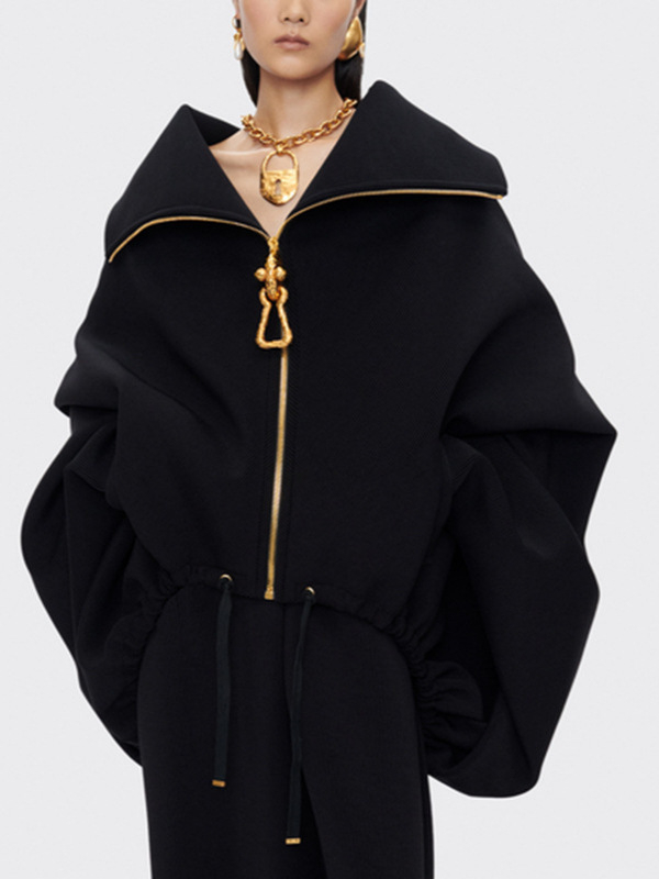 Női kabát poliészter-pamut keverékből, laza szabás, reveres gallérral, dolman ujjakkal, elülső cipzárral záródó