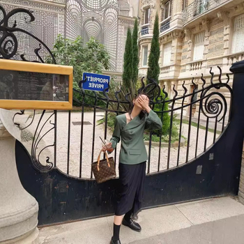 Női slim-fit zakó V-nyakú, hosszú ujjú, Lycra anyag, 3D szabás