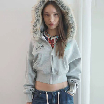 Pamut kapucnis cipzáros kabát, 3D patchwork, lazán szabott, közepes vastagságú