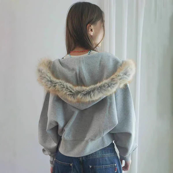 Pamut kapucnis cipzáros kabát, 3D patchwork, lazán szabott, közepes vastagságú