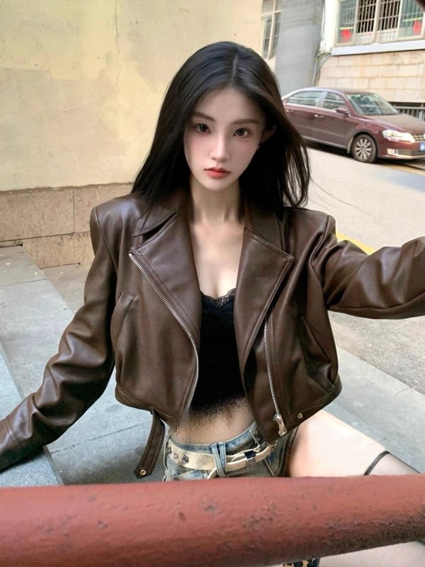 PU kožna jakna za motocikle, japansko-korejski casual stil, kratka duljina (40–50 cm), zatvarač na zip, PU + poliester materijal, jesen 2025
