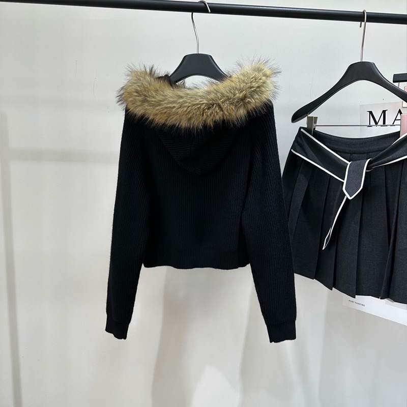 Cardigan stil pulover s kapuljom i zatvaračem, 50% vuna + umjetna krzna, ležernog kroja
