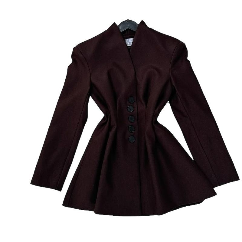 Női szabott kosztüm kabát reverrel, kétgombos gombolás, poliészter anyag, tavasz 2025