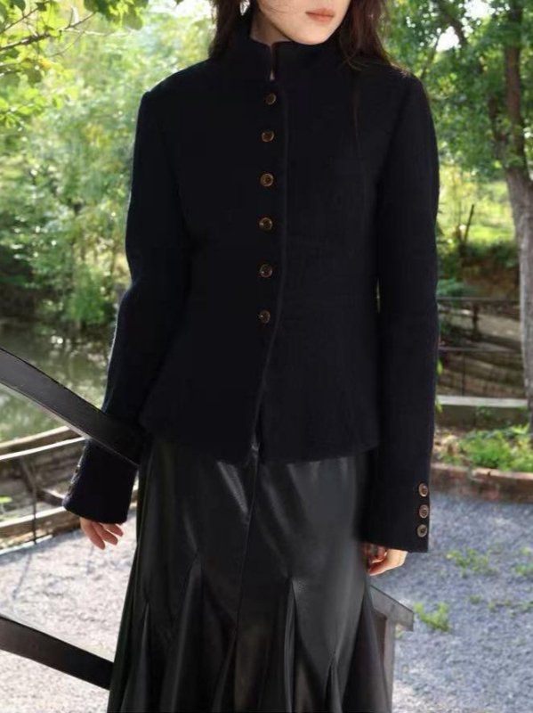 Дамско палто от памук-полиестер смес с талия и структурен дизайн, средна плътност, кръгла яка, къс модел