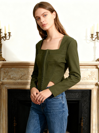 Női dzseki négyszögletes gallérral, cipzár, karcsú szabás, halcsont mintás patchwork, poliészter–elasztán