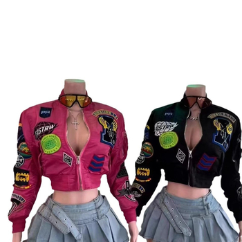 Női baseballdzseki hímzett betűkkel, Oxford anyag, poliészter-pamut keverék, szabályos ujjú, cipzár előre