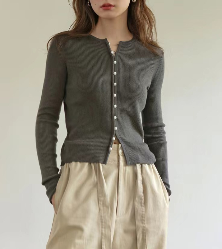 Ženski pleteni kardigan-stil pulover, uski kroj, dugi rukavi, nizak okrugli izrez, patchwork pletenina