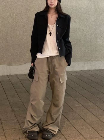 Kényelmes kabát koreai galléval, pamut-poliészter keverék, klasszikus ujjak, ősz 2025