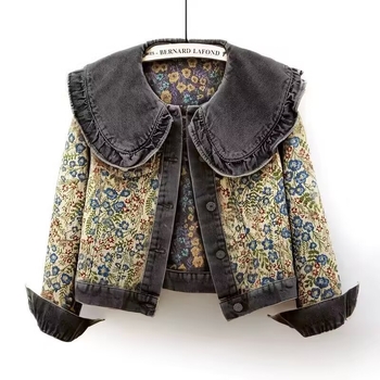 Pamukasta jakna s cvjetnim uzorkom, slobodan kroj, dugi rukavi, srednja duljina, jednostruko kopčanje