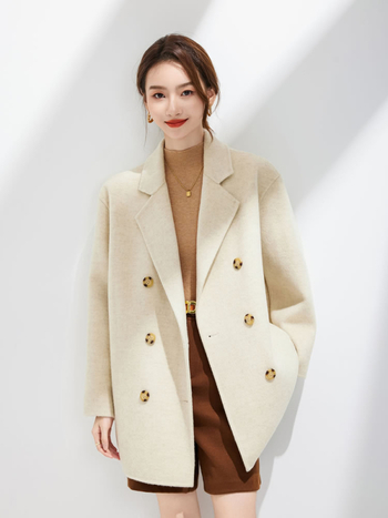 Palton de damă din lână, cu nasturi dubli, guler de tip sacou, lungime medie, 95%+ lână, croială lejeră