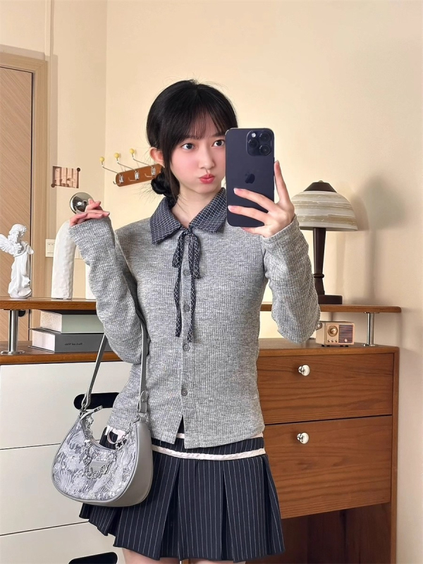 Cardigan tricotat cu guler polo, model în carouri, șnururi de închidere, croială slim