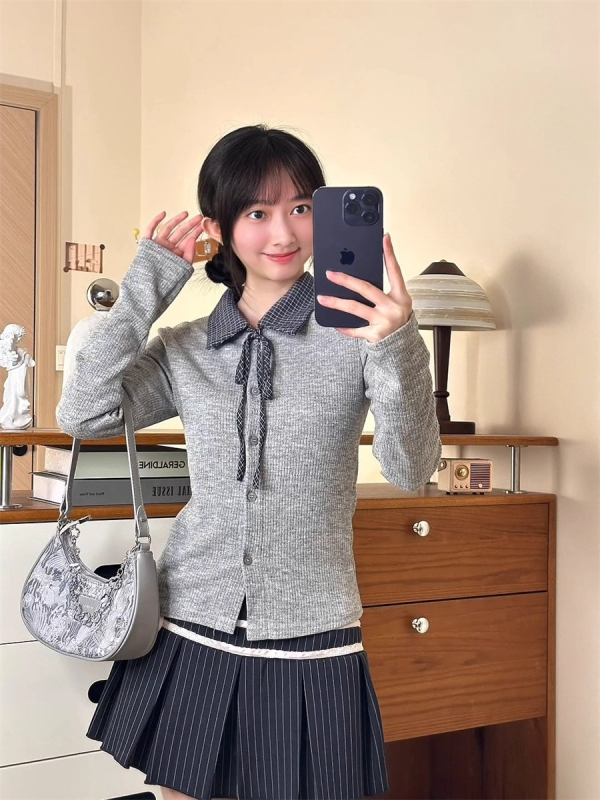 Cardigan tricotat cu guler polo, model în carouri, șnururi de închidere, croială slim