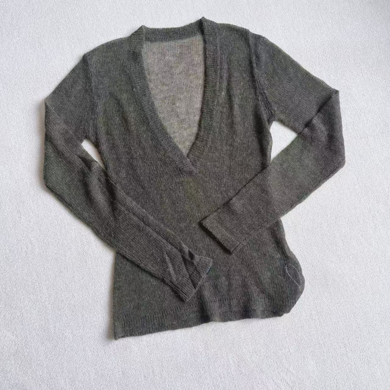 Vuneni kratki kardigan s V-izrezom i resicama, slim fit, dugi rukavi, pulover stil
