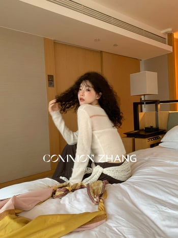 Cardigan din amestec de lână cu alpaca, decolteu în V, croială slim, mâneci lungi, nasturi în față