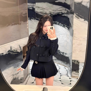 Női kosztümkabát háromdimenziós virágdíszítéssel, gallér, dupla gombos zárás, rövid hossz, poliészter, elegáns munkahelyi stílus