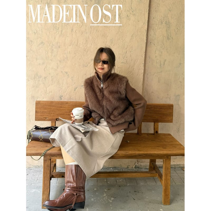 Koreai stílusú rövid kabát műszőrme panelokkal, álló gallér, elöl cipzárral, hosszú ujjú, poliészter