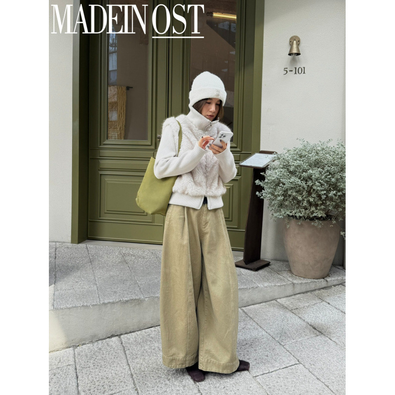 Koreai stílusú rövid kabát műszőrme panelokkal, álló gallér, elöl cipzárral, hosszú ujjú, poliészter