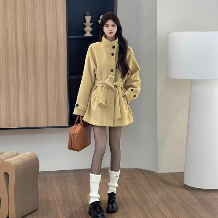 Palton femei din poliester, uni, lungime medie, guler polo, închidere cu nasturi pe un rând, mâneci lungi, stil urban de navetă