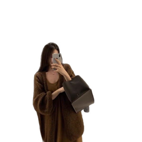 Cardigan tricotat pentru femei - croi lejer, decolteu în V, mâneci lungi, lungime scurtă, confectionat prin tricotare