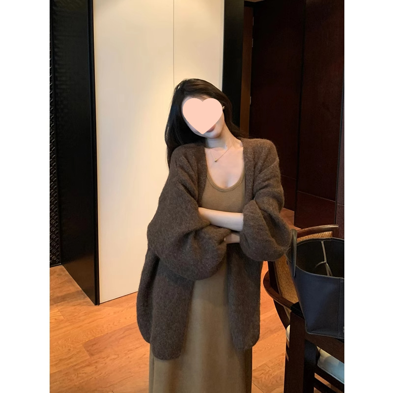 Cardigan tricotat pentru femei - croi lejer, decolteu în V, mâneci lungi, lungime scurtă, confectionat prin tricotare