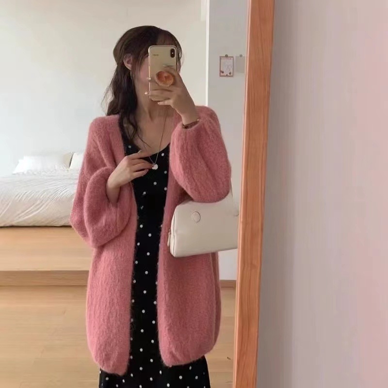 Cardigan tricotat pentru femei - croi lejer, decolteu în V, mâneci lungi, lungime scurtă, confectionat prin tricotare