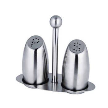 Rozsdamentes acélból készült fűszertartó üveg készlet állvánnyal, ferde profilú; anyag: rozsdamentes acél; testreszabás elérhető; licencelt magánmárka; első osztályú minőség